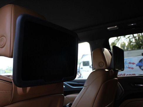 Used 2021 Cadillac Escalade Sport w/ Driver Assist Tech Package image 33