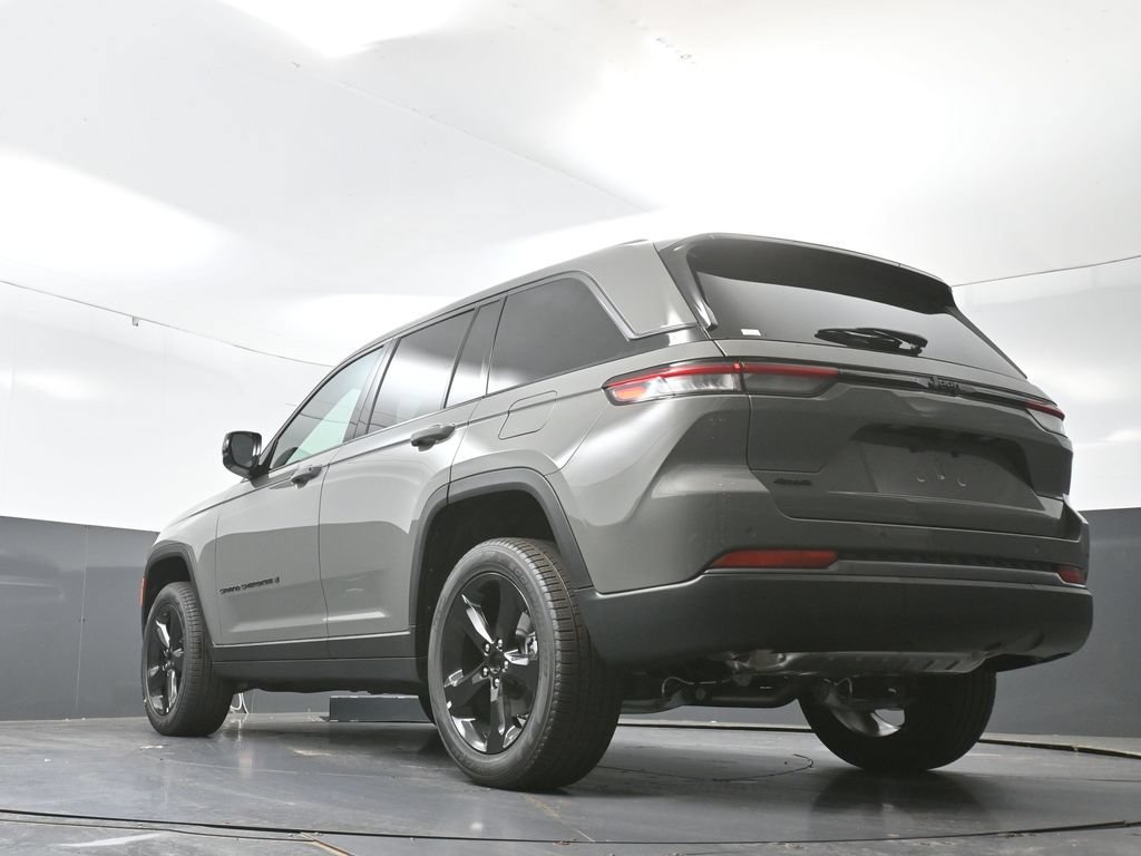 New 2027 Jeep Grand Cherokee Limited AWD/4WD image 37