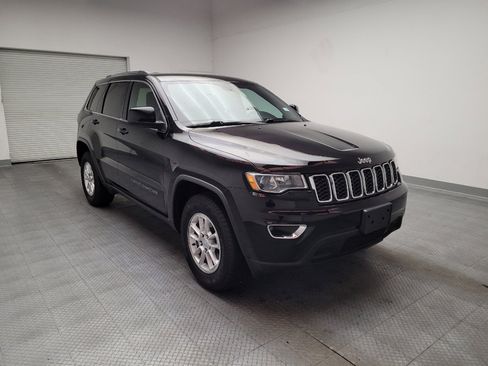 Used 2019 Jeep Grand Cherokee Laredo RWD image 13