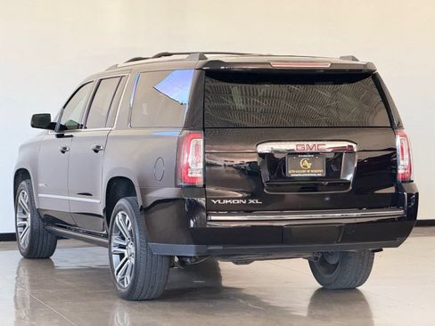 Used 2020 GMC Yukon XL Denali w/ Denali Ultimate Package RWD image 5