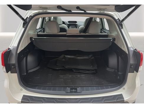 Used 2020 Subaru Forester Premium AWD/4WD image 24