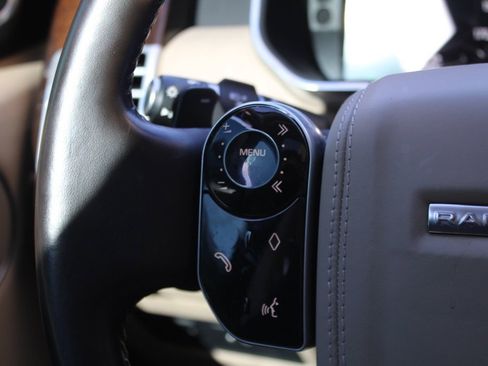 Used 2022 Land Rover Range Rover P525 Westminster Edition image 16