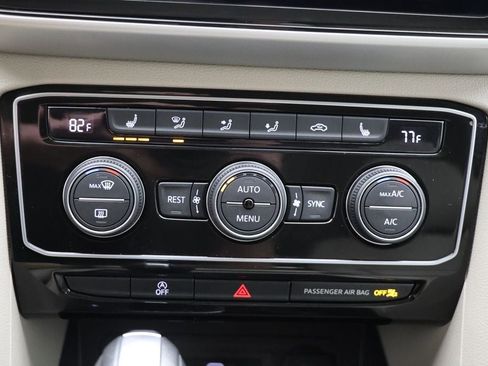 Used 2022 Volkswagen Atlas SE AWD/4WD image 23