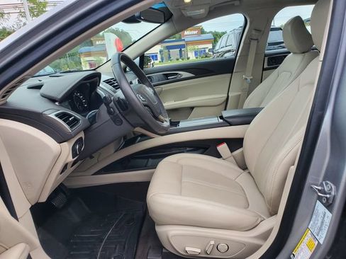 Used 2020 Lincoln MKZ Reserve w/ Elements Package AWD/4WD image 18