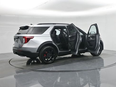 Used 2023 Ford Explorer ST w/ Equipment Group 401A image 6