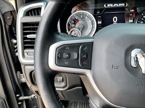 Used 2022 RAM 1500 Big Horn AWD/4WD image 23