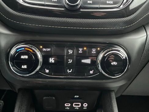 Used 2021 Chevrolet TrailBlazer ACTIV w/ Technology Package AWD/4WD image 31
