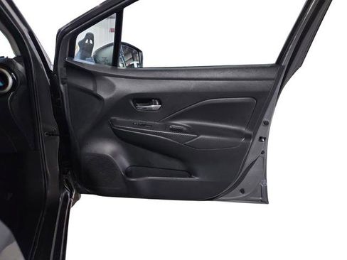 Used 2025 Nissan Versa SV image 22