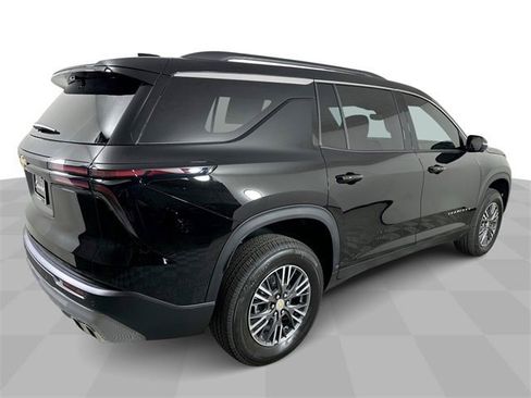 New 2026 Chevrolet Traverse LT w/ Driver Confidence Package image 8