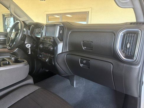 Used 2021 Chevrolet Silverado 2500 LT w/ Z71 Off-Road Package image 26