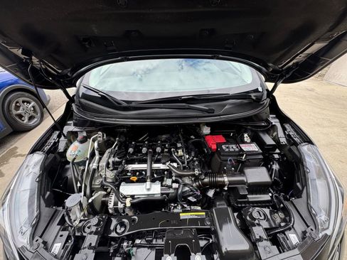 Used 2025 Nissan Versa SV FWD image 31