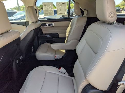 Certified 2020 Ford Explorer XLT w/ Equipment Group 202A image 19