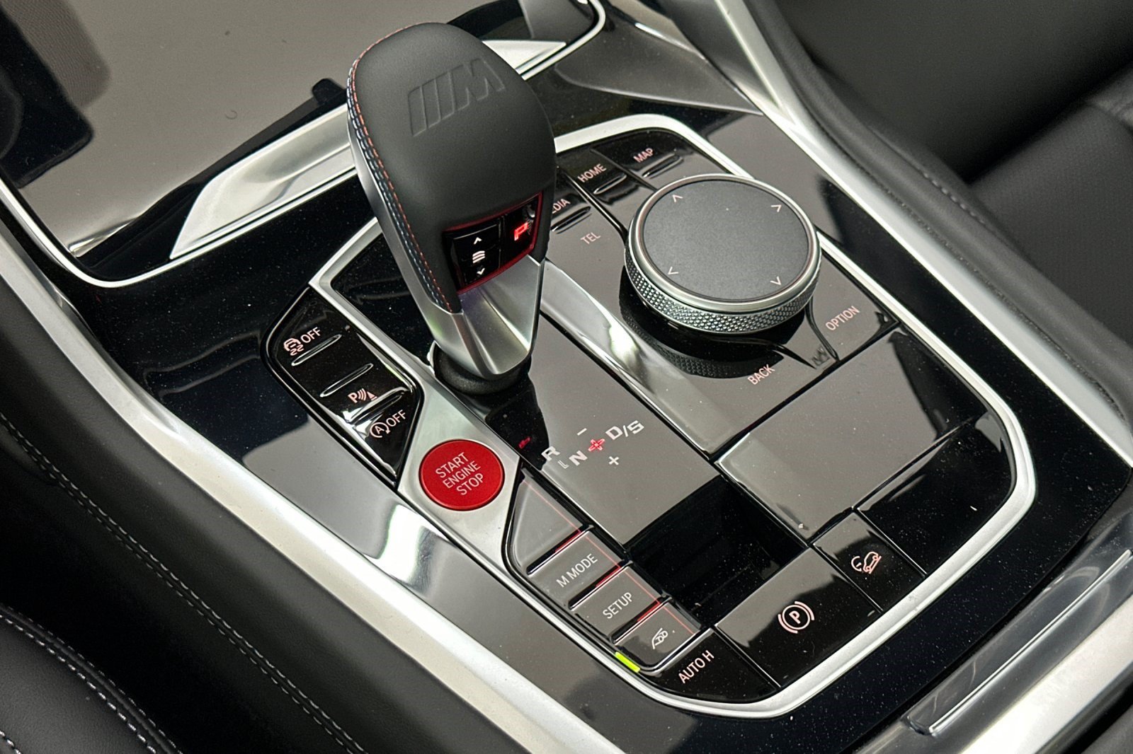 New 2026 BMW X5 M Competition w/ Executive Package AWD/4WD image 16
