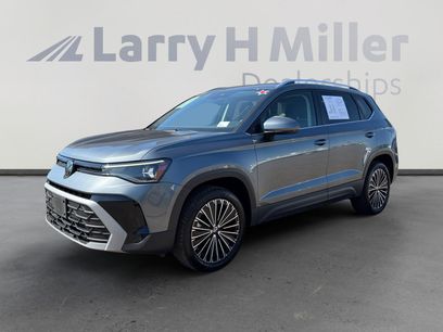 Used 2025 Volkswagen Taos SE