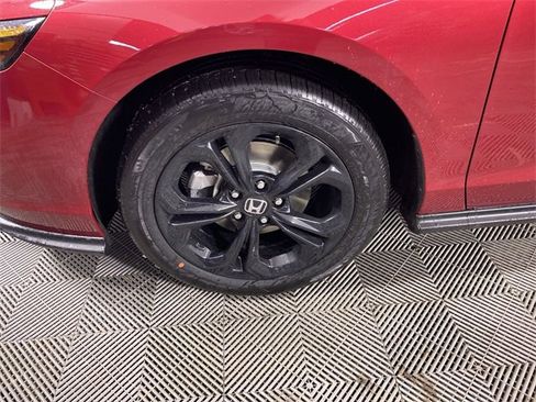 New 2025 Honda Accord SE image 33