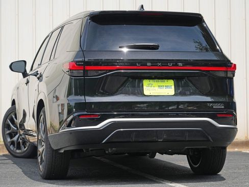 Used 2025 Lexus TX 500h AWD w/ Technology Package image 6
