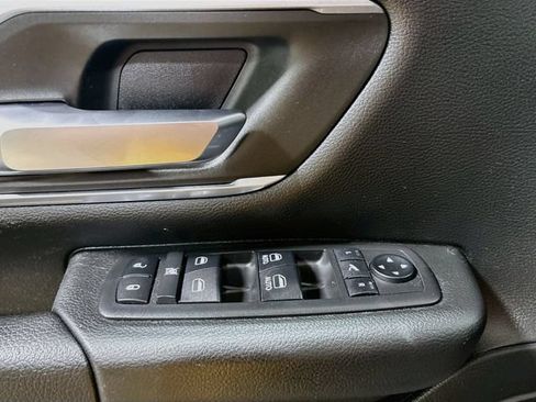 Used 2019 RAM 1500 Big Horn AWD/4WD image 16