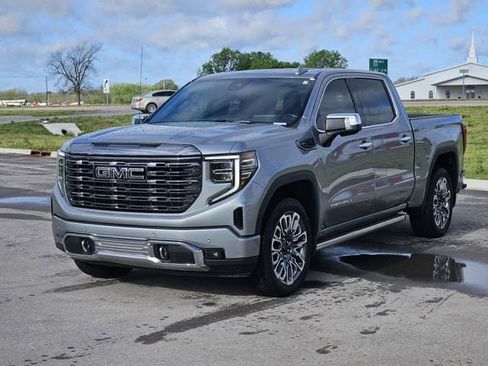 Used 2024 GMC Sierra 1500 Denali Ultimate AWD/4WD image 3