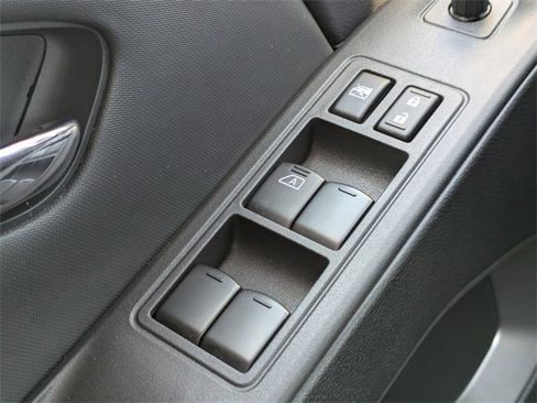 Used 2023 Nissan Frontier SV w/ Tow Package image 26