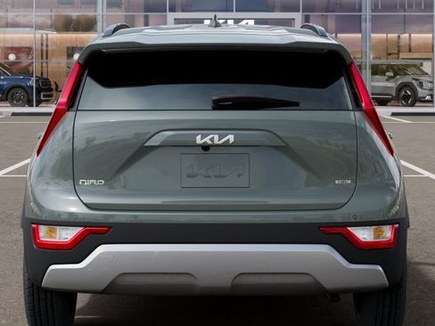 New 2026 Kia Niro EX FWD image 13