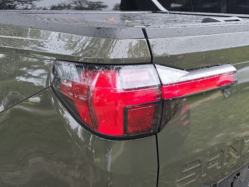 Certified 2025 Hyundai Santa Cruz Limited AWD/4WD image 13