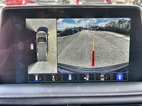 Certified 2024 Chevrolet Tahoe Z71 w/ Luxury Package image 15