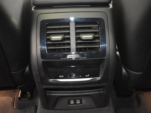 Certified 2025 BMW X4 xDrive30i image 18