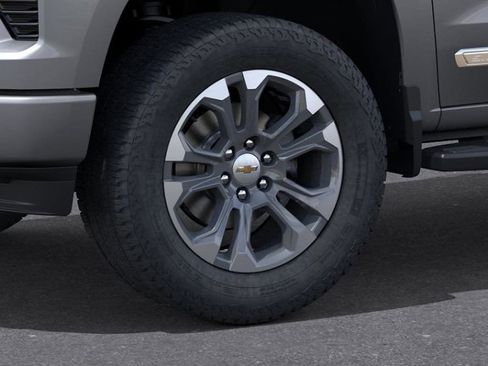 New 2026 Chevrolet Silverado 1500 High Country AWD/4WD image 9