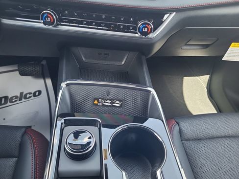 New 2027 Chevrolet Equinox RS w/ Safety and Technology Package FWD image 18