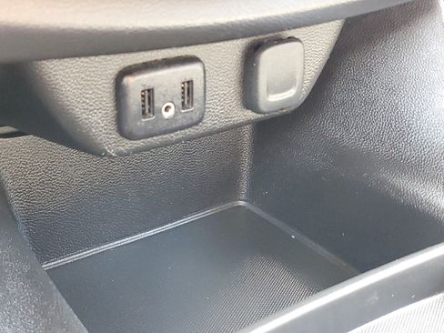Used 2018 Chevrolet Traverse LT FWD image 28