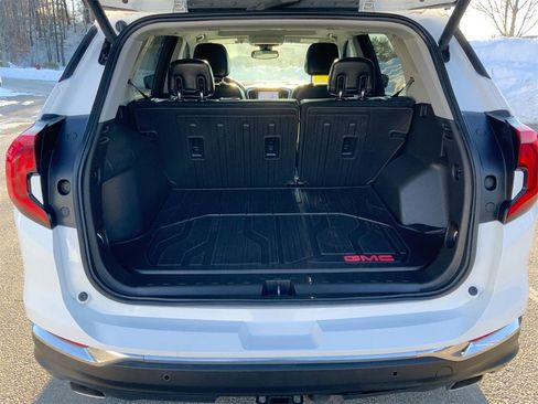 Used 2020 GMC Terrain SLT w/ Preferred Package image 26