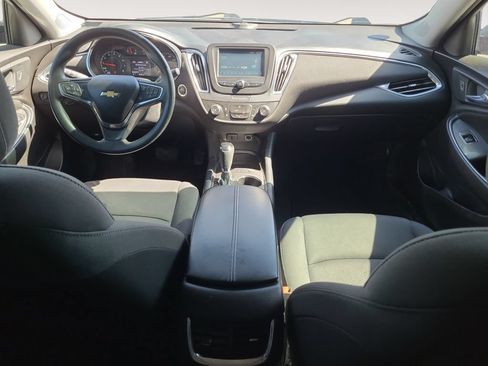 Used 2018 Chevrolet Malibu LT FWD image 10