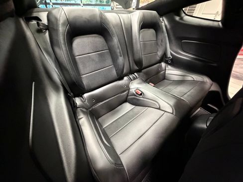 Used 2019 Ford Mustang Bullitt w/ Bullitt Electronics Package RWD image 5