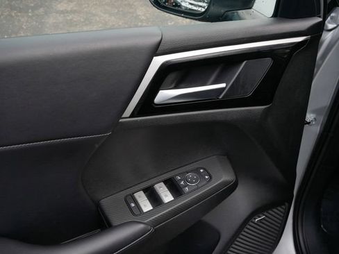 Used 2025 Mitsubishi Outlander SE AWD/4WD image 15