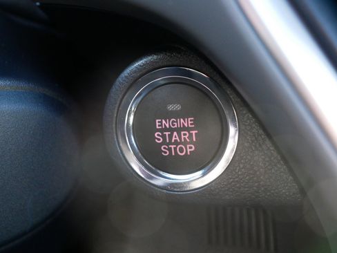 Used 2024 Subaru Crosstrek 2.0i Premium image 29