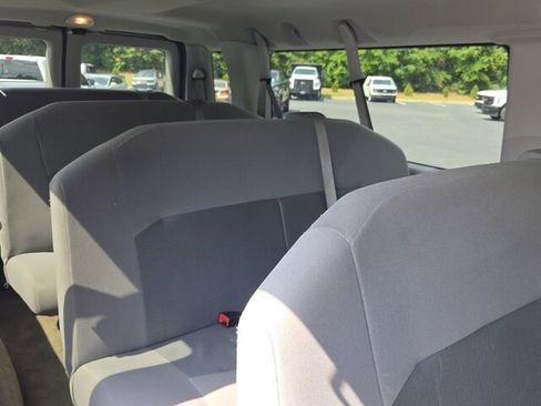 Used 2012 Ford E-350 and Econoline 350 XLT RWD image 18