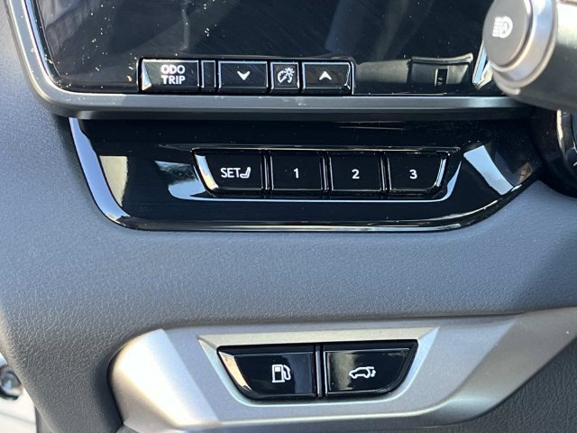 Used 2025 Lexus RX 350 Premium Plus w/ Accessory Package (Z1) FWD image 35