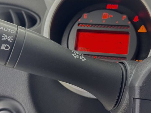 Used 2020 Nissan 370Z Coupe RWD image 13