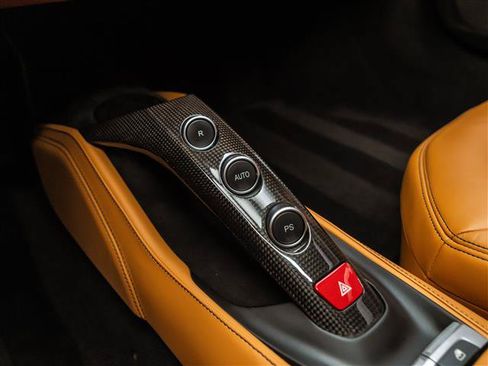 Used 2016 Ferrari 488 GTB RWD image 27
