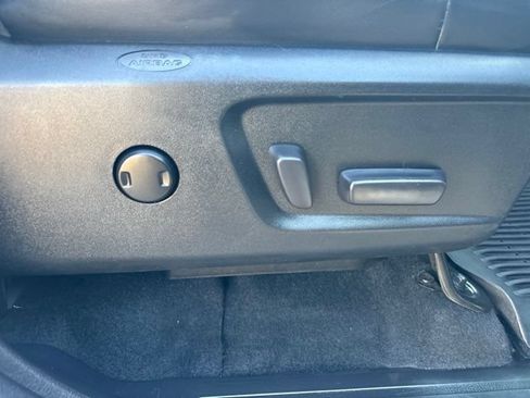 Used 2019 Toyota Tundra Platinum AWD/4WD image 49