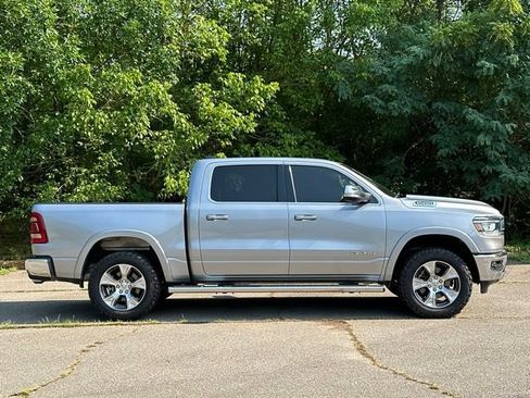 Used 2022 RAM 1500 Laramie AWD/4WD image 6
