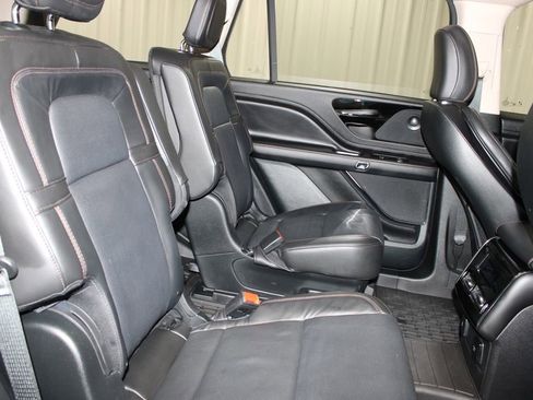 Used 2024 Lincoln Aviator Reserve w/ Equipment Group 201A RWD image 29