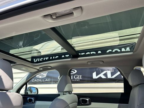New 2026 Kia Sorento EX AWD/4WD image 16