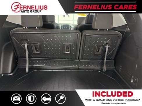 Used 2021 Chevrolet Traverse LT FWD image 20