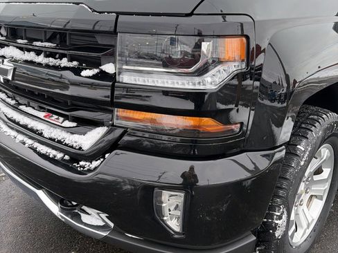 Certified 2018 Chevrolet Silverado 1500 LT w/ All Star Edition image 9