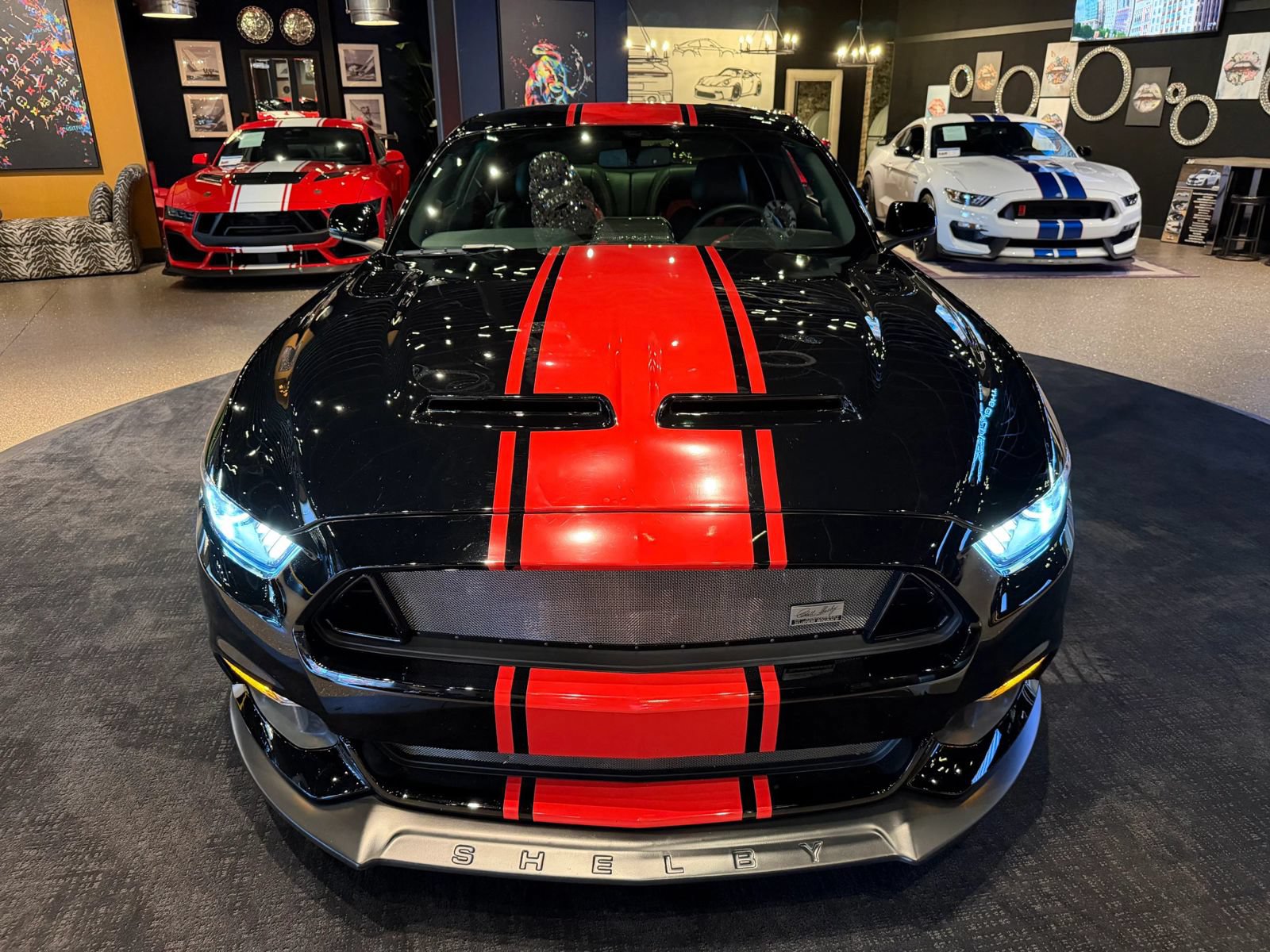 Used 2017 Ford Mustang GT Premium RWD image 1