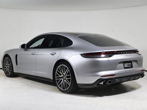 Certified 2021 Porsche Panamera image 3
