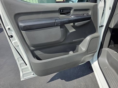 Used 2020 Nissan NV 2500 S RWD image 21