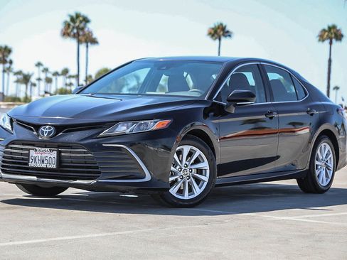 Certified 2024 Toyota Camry LE w/ Convenience Package FWD image 1