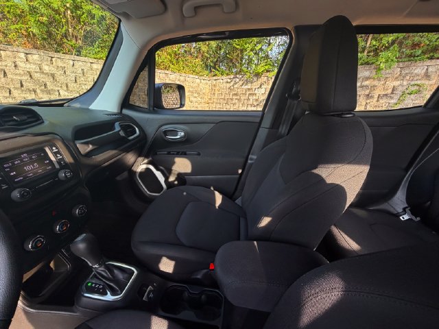 Used 2020 Jeep Renegade Sport FWD image 31
